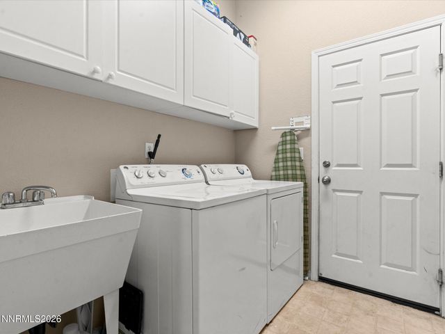 7475 Europa Drive, Sparks, NV 89436