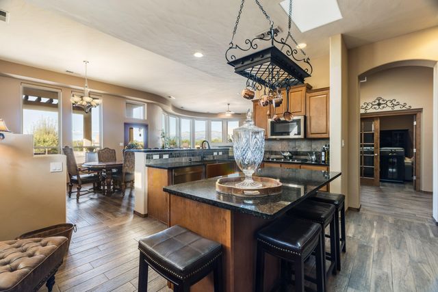 4919 Valle Rio Trail NW, Albuquerque, NM 87120