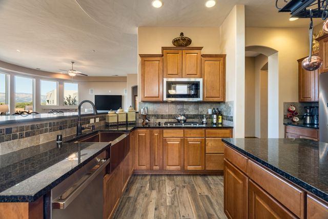 4919 Valle Rio Trail NW, Albuquerque, NM 87120