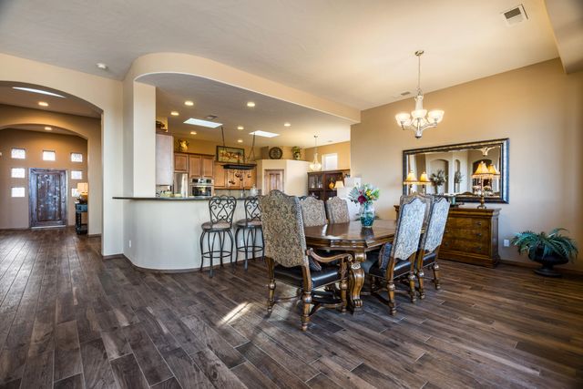 4919 Valle Rio Trail NW, Albuquerque, NM 87120