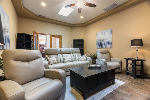 4919 Valle Rio Trail NW, Albuquerque, NM 87120