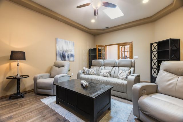 4919 Valle Rio Trail NW, Albuquerque, NM 87120