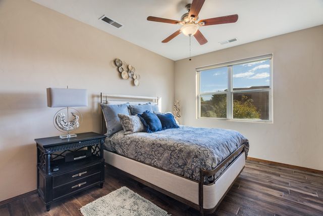 4919 Valle Rio Trail NW, Albuquerque, NM 87120