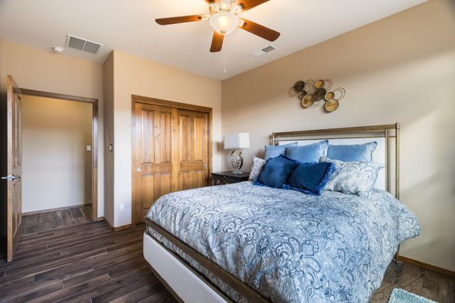 4919 Valle Rio Trail NW, Albuquerque, NM 87120