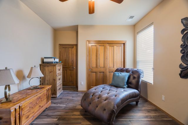 4919 Valle Rio Trail NW, Albuquerque, NM 87120