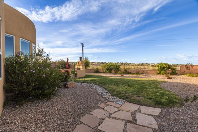 4919 Valle Rio Trail NW, Albuquerque, NM 87120