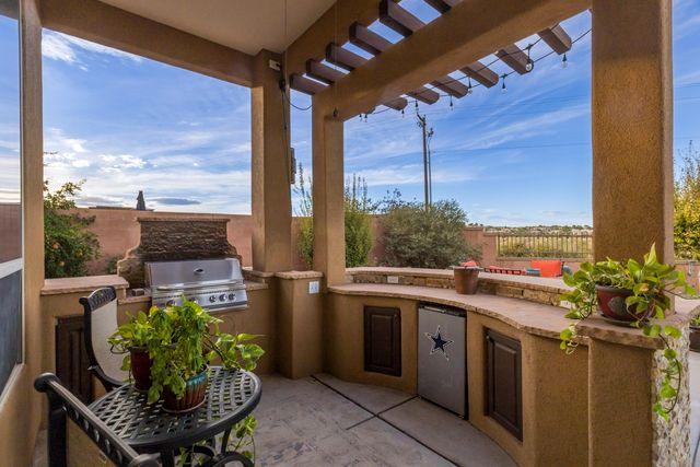 4919 Valle Rio Trail NW, Albuquerque, NM 87120