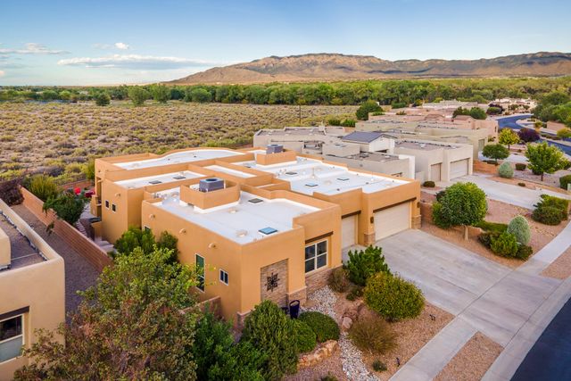 4919 Valle Rio Trail NW, Albuquerque, NM 87120