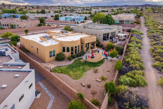 4919 Valle Rio Trail NW, Albuquerque, NM 87120