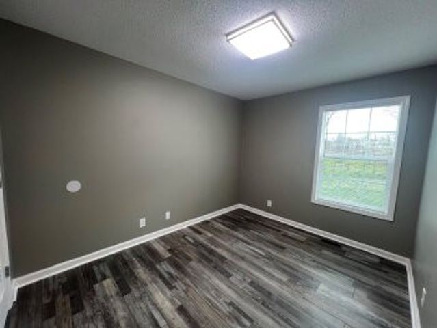 2303 Old Ashland City Rd, Clarksville, TN 37043