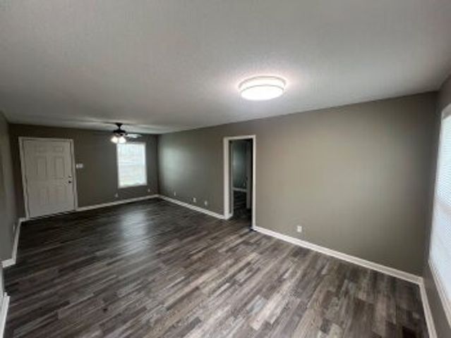 2303 Old Ashland City Rd, Clarksville, TN 37043