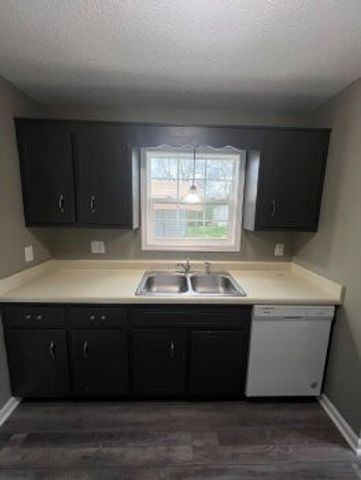 2303 Old Ashland City Rd, Clarksville, TN 37043