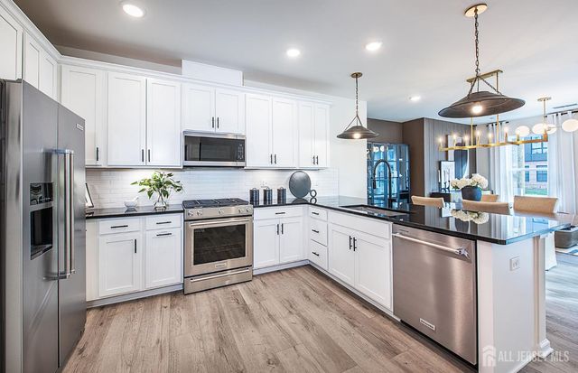 25 Tuckman Drive, South Brunswick, NJ 08852