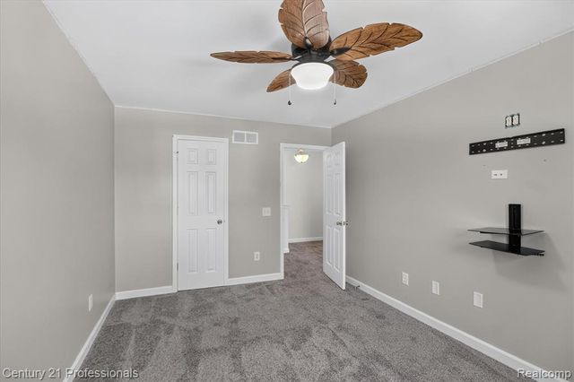 44409 James Court, Canton, MI 48188