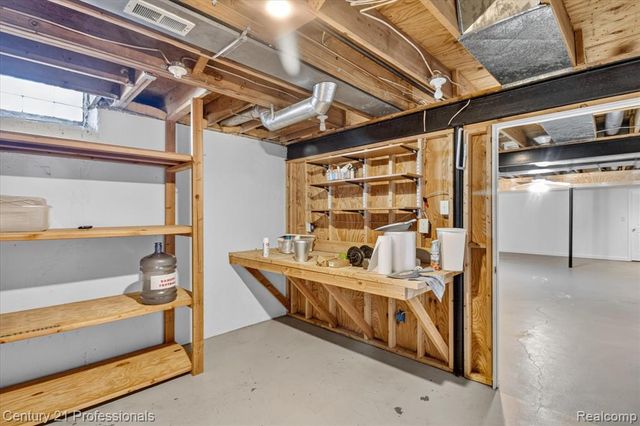 44409 James Court, Canton, MI 48188