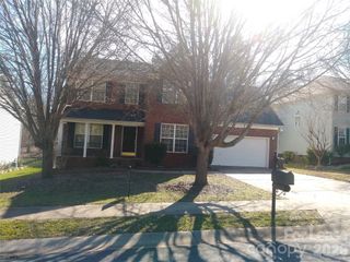 12029 Stone Forest Drive, Pineville, NC 28134