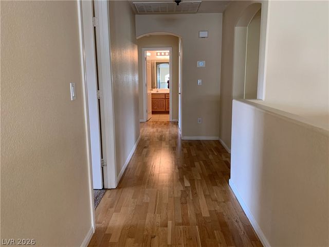 294 POWERBILT Avenue, Las Vegas, NV 89148