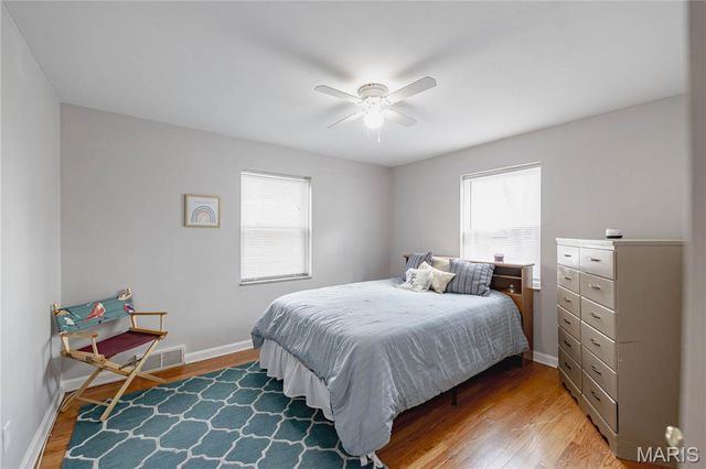 7328 Ravinia Drive, Pasadena Hills, MO 63121