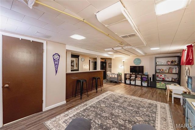 7328 Ravinia Drive, Pasadena Hills, MO 63121