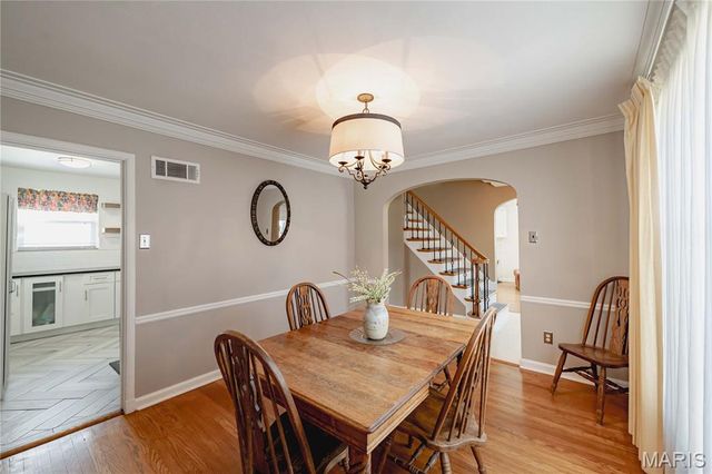 7328 Ravinia Drive, Pasadena Hills, MO 63121