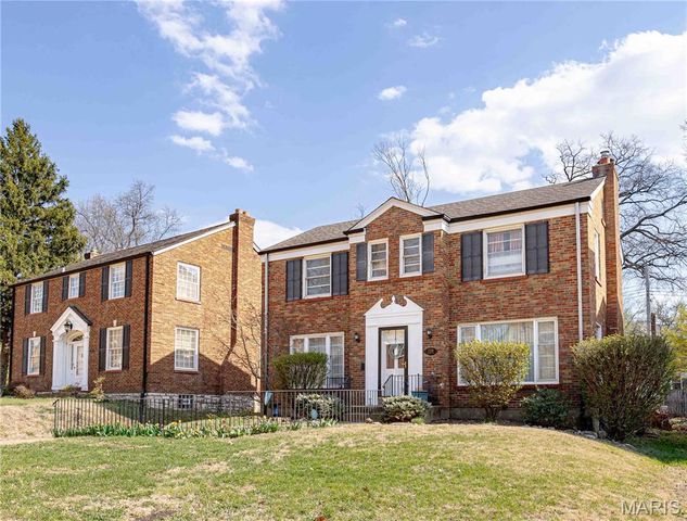 7328 Ravinia Drive, Pasadena Hills, MO 63121