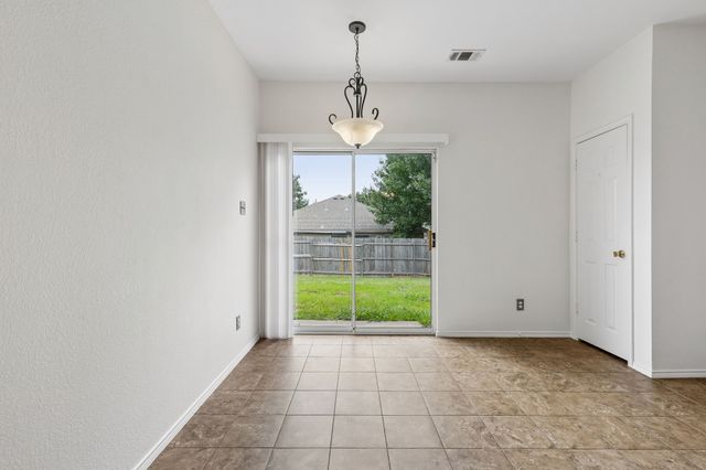 5116 Meridian Lane, Fort Worth, TX 76244