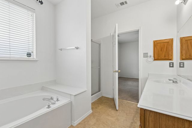 5116 Meridian Lane, Fort Worth, TX 76244
