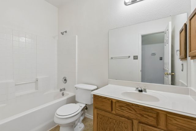 5116 Meridian Lane, Fort Worth, TX 76244