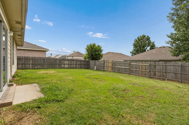 5116 Meridian Lane, Fort Worth, TX 76244