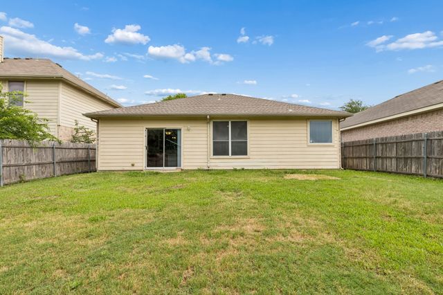5116 Meridian Lane, Fort Worth, TX 76244