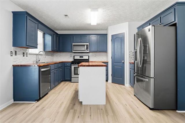 640 Howell Drive, Locust Grove, GA 30248