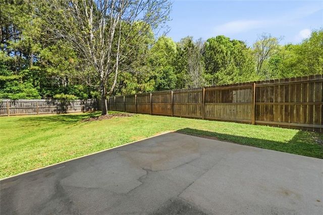 640 Howell Drive, Locust Grove, GA 30248