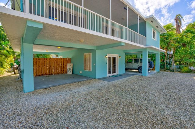 223 Treasure Harbor Drive, Plantation Key, FL 33036