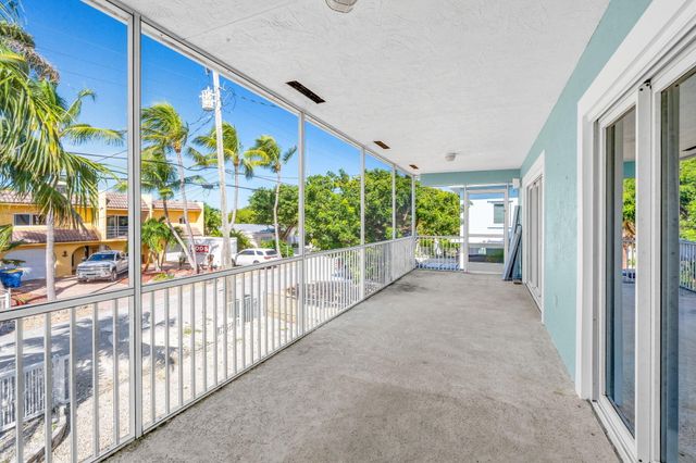 223 Treasure Harbor Drive, Plantation Key, FL 33036