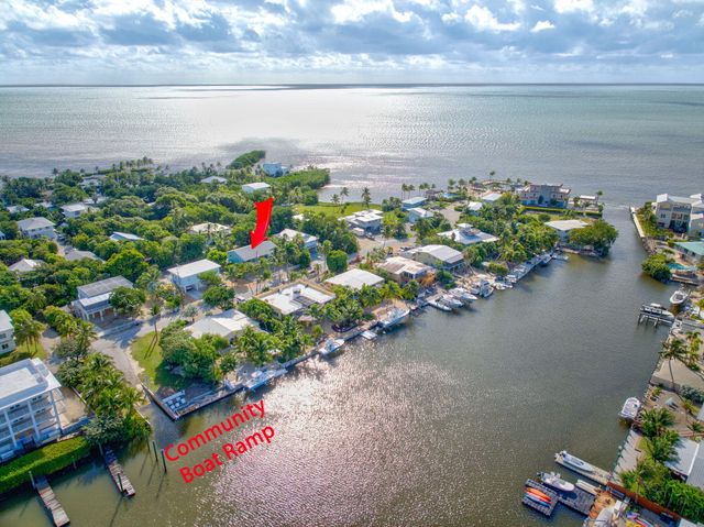 223 Treasure Harbor Drive, Plantation Key, FL 33036