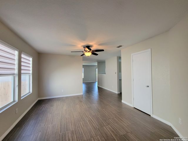 9911 Amber Ledge, San Antonio, TX 78245