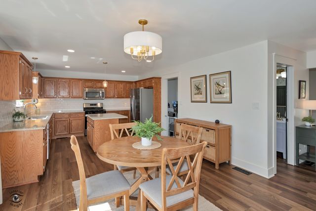 24518 Shawnee Lane, Manhattan, IL 60442