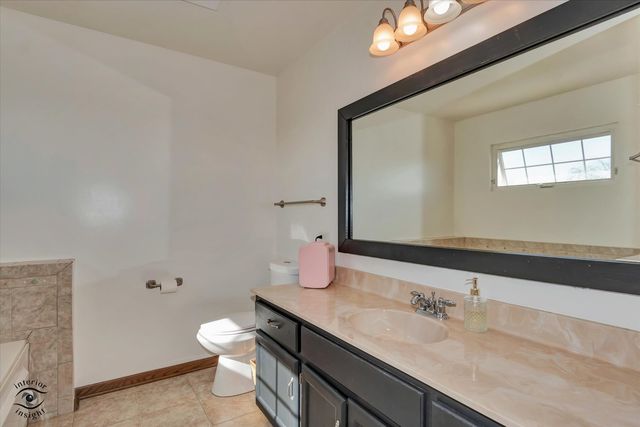 24518 Shawnee Lane, Manhattan, IL 60442