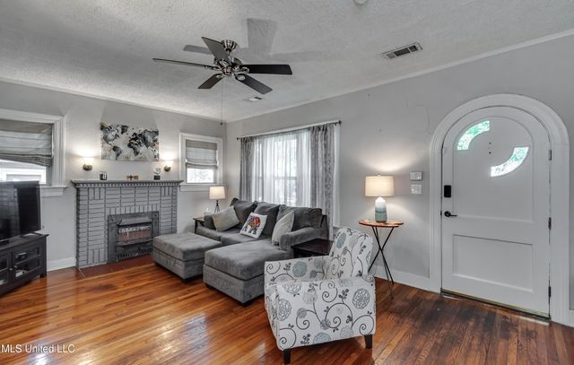 3935 Greaves Street, Jackson, MS 39206