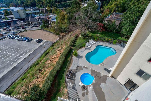 102 Baskins Creek Bypass 505, Gatlinburg, TN 37738