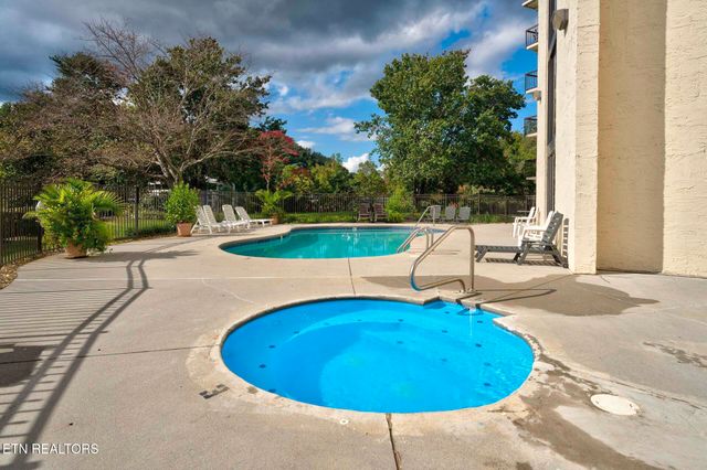 102 Baskins Creek Bypass 505, Gatlinburg, TN 37738