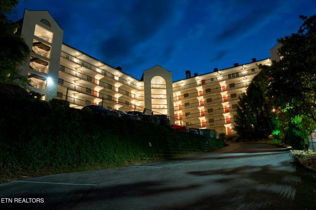 102 Baskins Creek Bypass 505, Gatlinburg, TN 37738