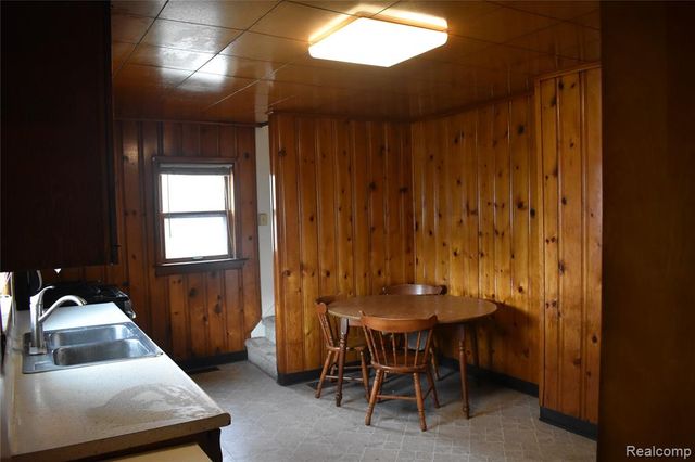 725 W 6th Street, Monroe, MI 48161