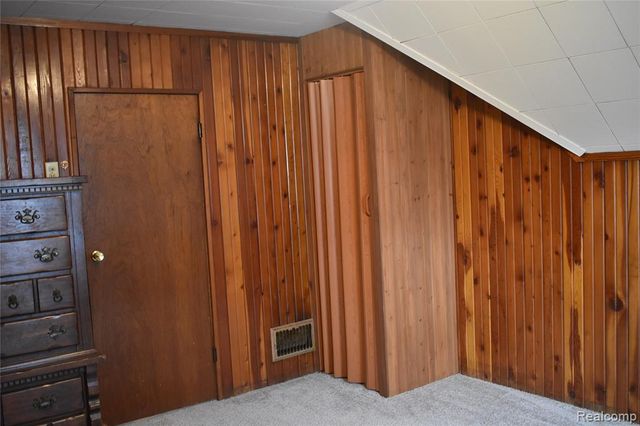 725 W 6th Street, Monroe, MI 48161