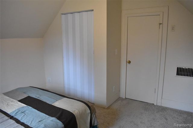 725 W 6th Street, Monroe, MI 48161