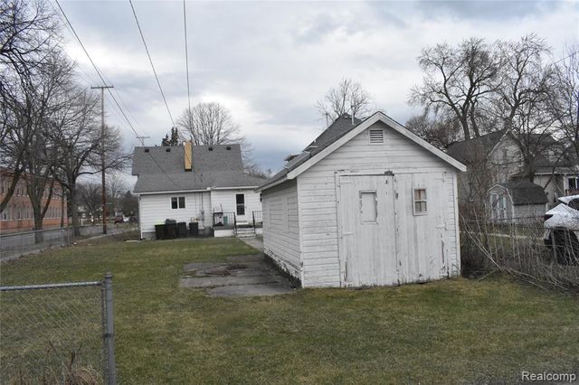 725 W 6th Street, Monroe, MI 48161