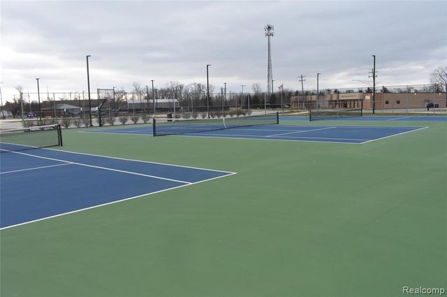 725 W 6th Street, Monroe, MI 48161