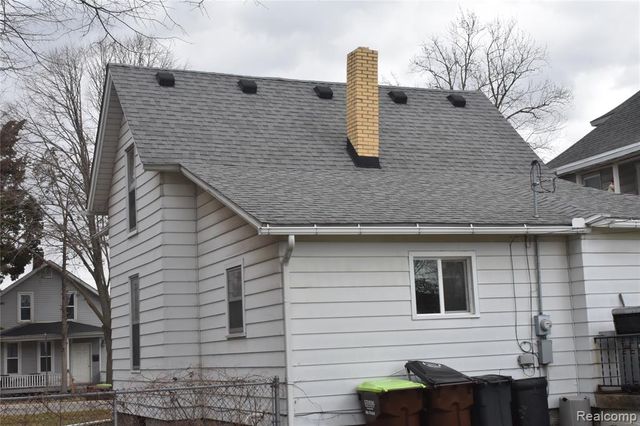 725 W 6th Street, Monroe, MI 48161