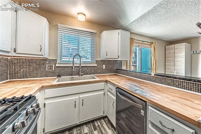 3914 Berkley Court, Colorado Springs, CO 80906