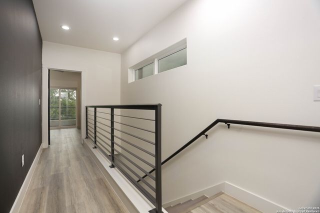 130 E Lachapelle, San Antonio, TX 78204